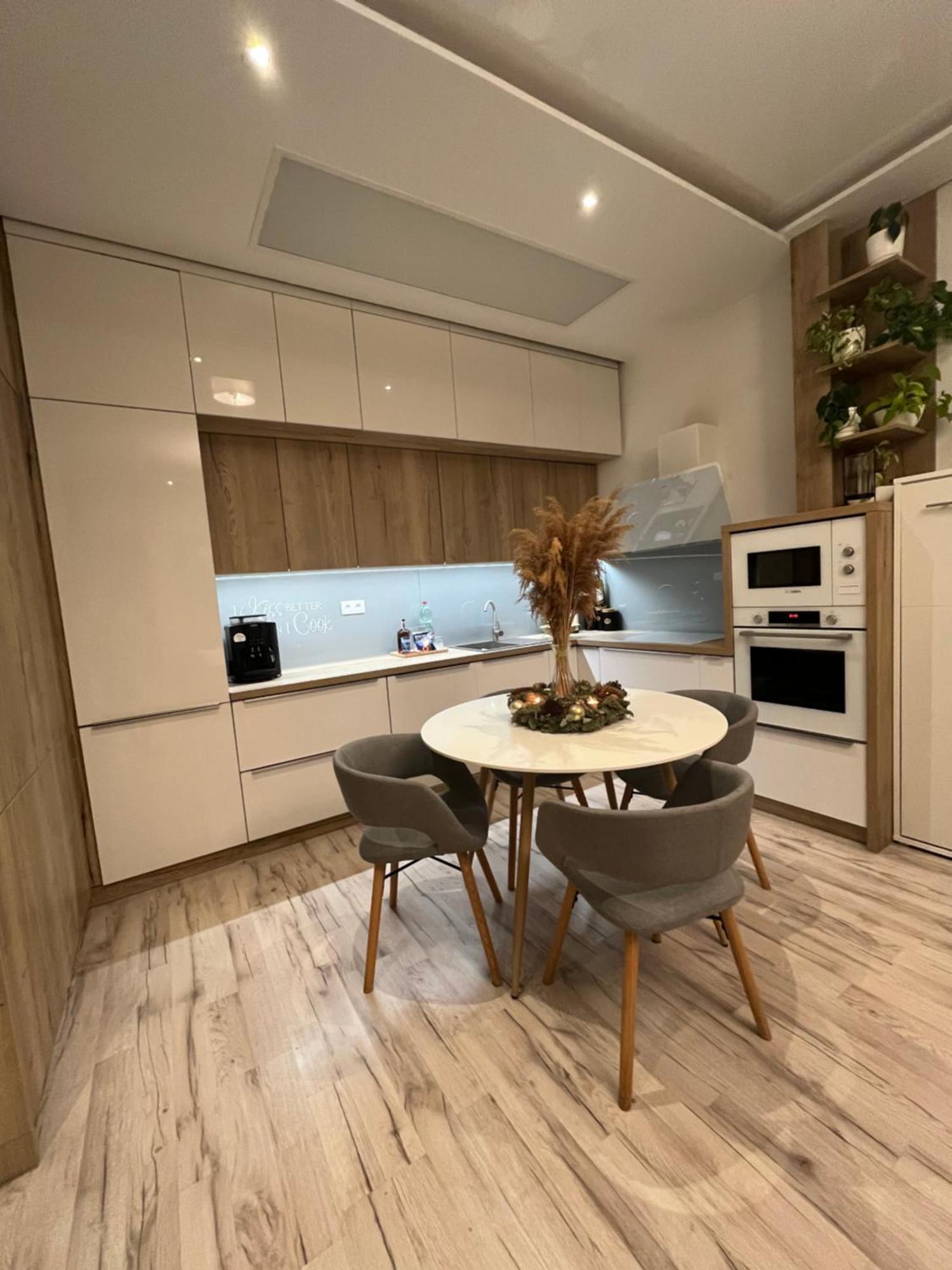 Cozy Apartment براتسيلافا المظهر الخارجي الصورة